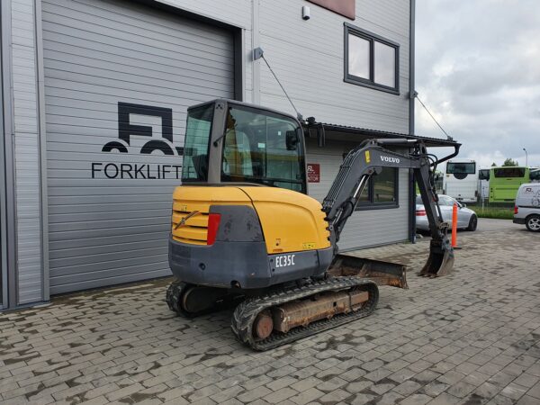 VOLVO EC35C