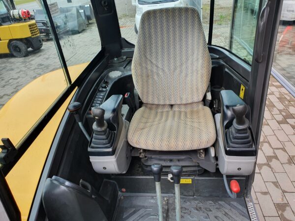 VOLVO EC35C