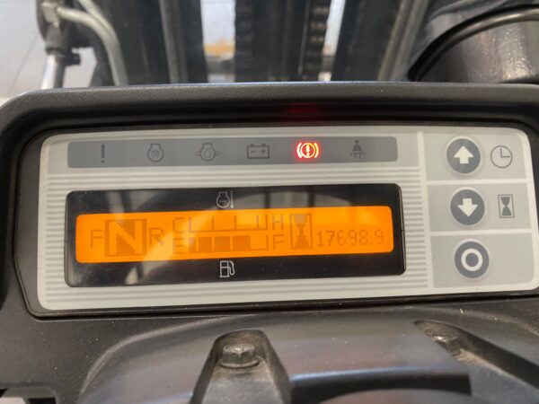 Nissan GX50 WG1F4F50Y