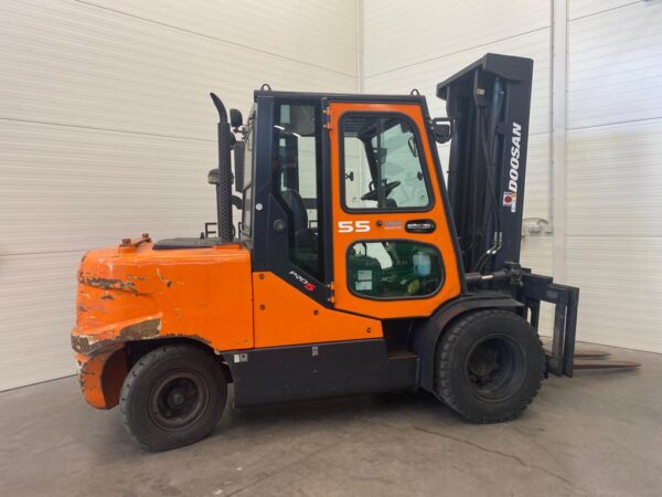 Doosan D55C-5