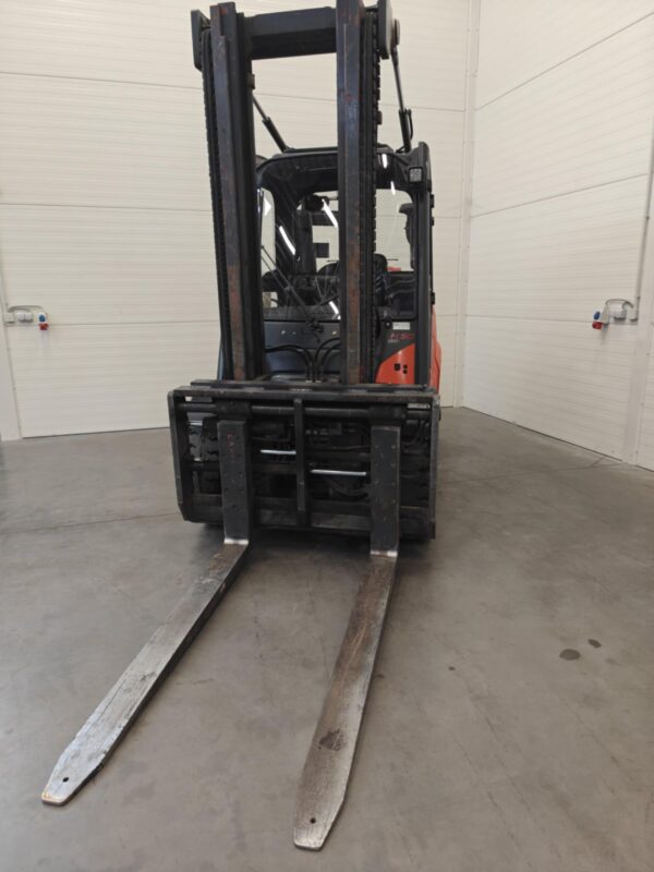 Linde H50T-02
