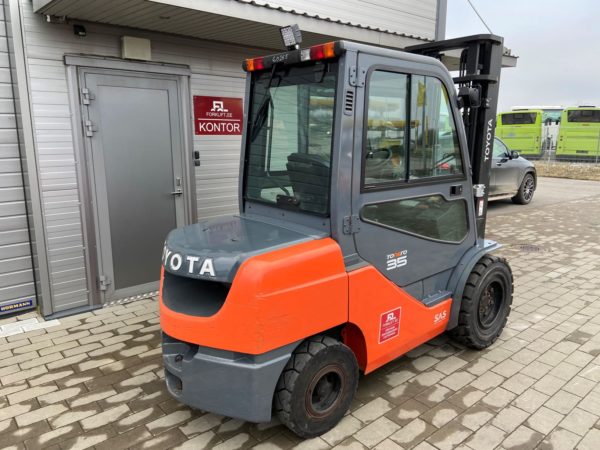 Toyota 52-8FDJF35
