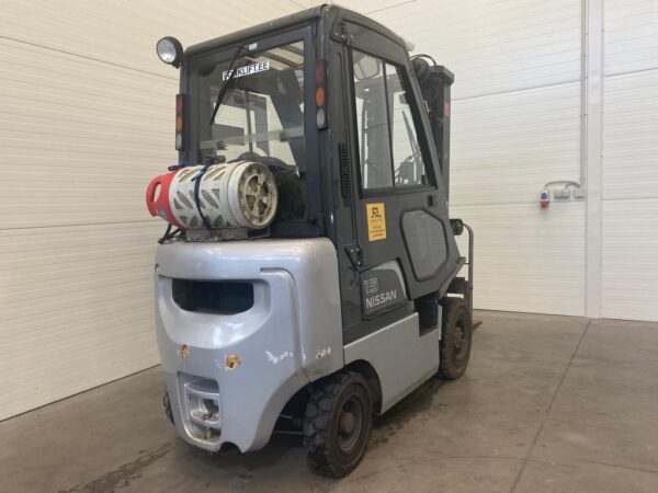 NISSAN PD01A15Q