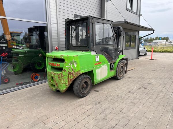 Nissan WG1F4A50