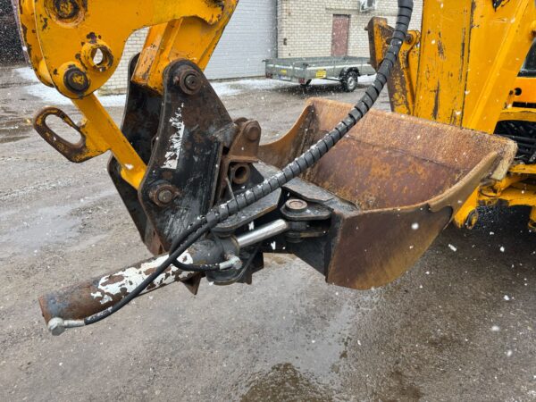 JCB 4CN