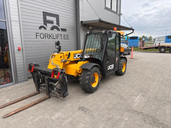 JCB 525-60