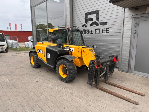 JCB 525-60