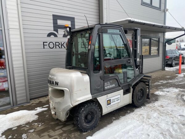 Nissan YG1D2A32Q
