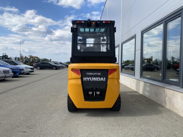 Hyundai 35BE-X