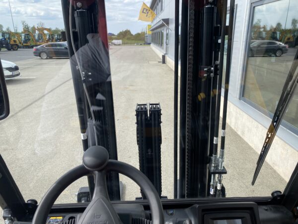 Hyundai 35BE-X