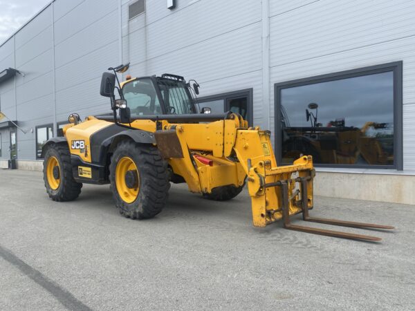 JCB 540-140