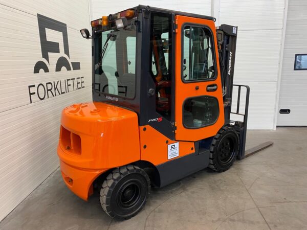 Doosan D30S-5