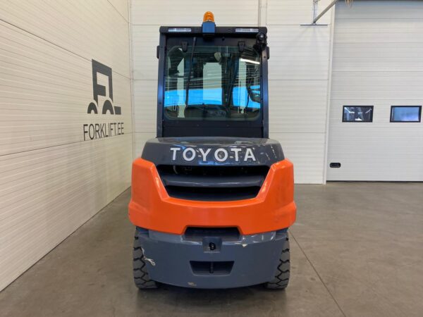 Toyota 40-8FD50N