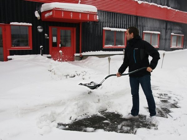 Snow Shovel EFEKT 7025020086