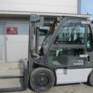 NISSAN YG1D2A32Q