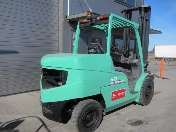 MITSUBISHI FD50N