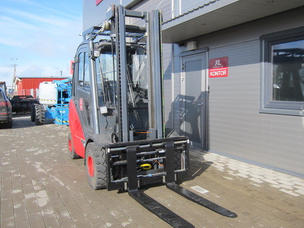 Linde H30D-02