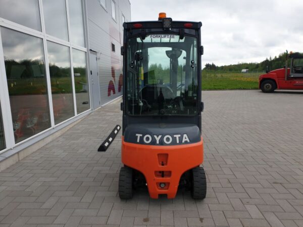 Toyota 8FBMT16